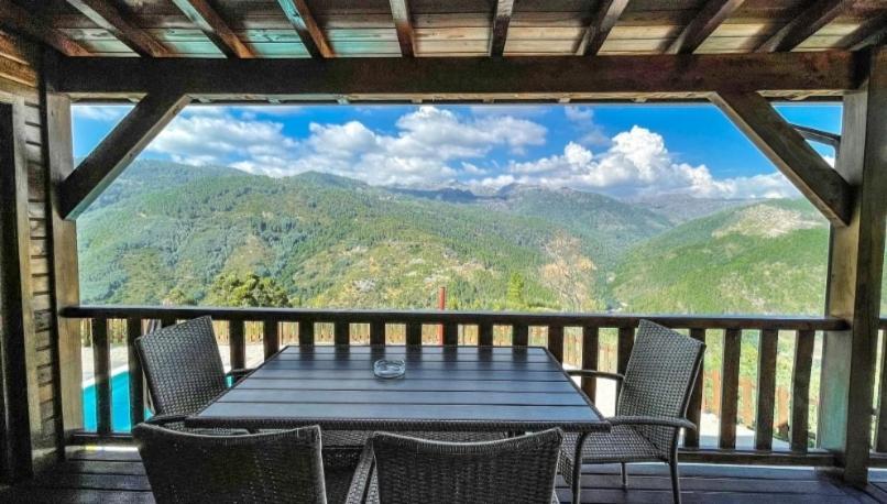 Quinta Da Resteva-Chale Do Rio فييرا دو مينهو المظهر الخارجي الصورة
